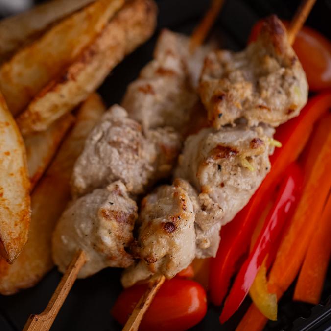 Бокс с куриными шашлычками